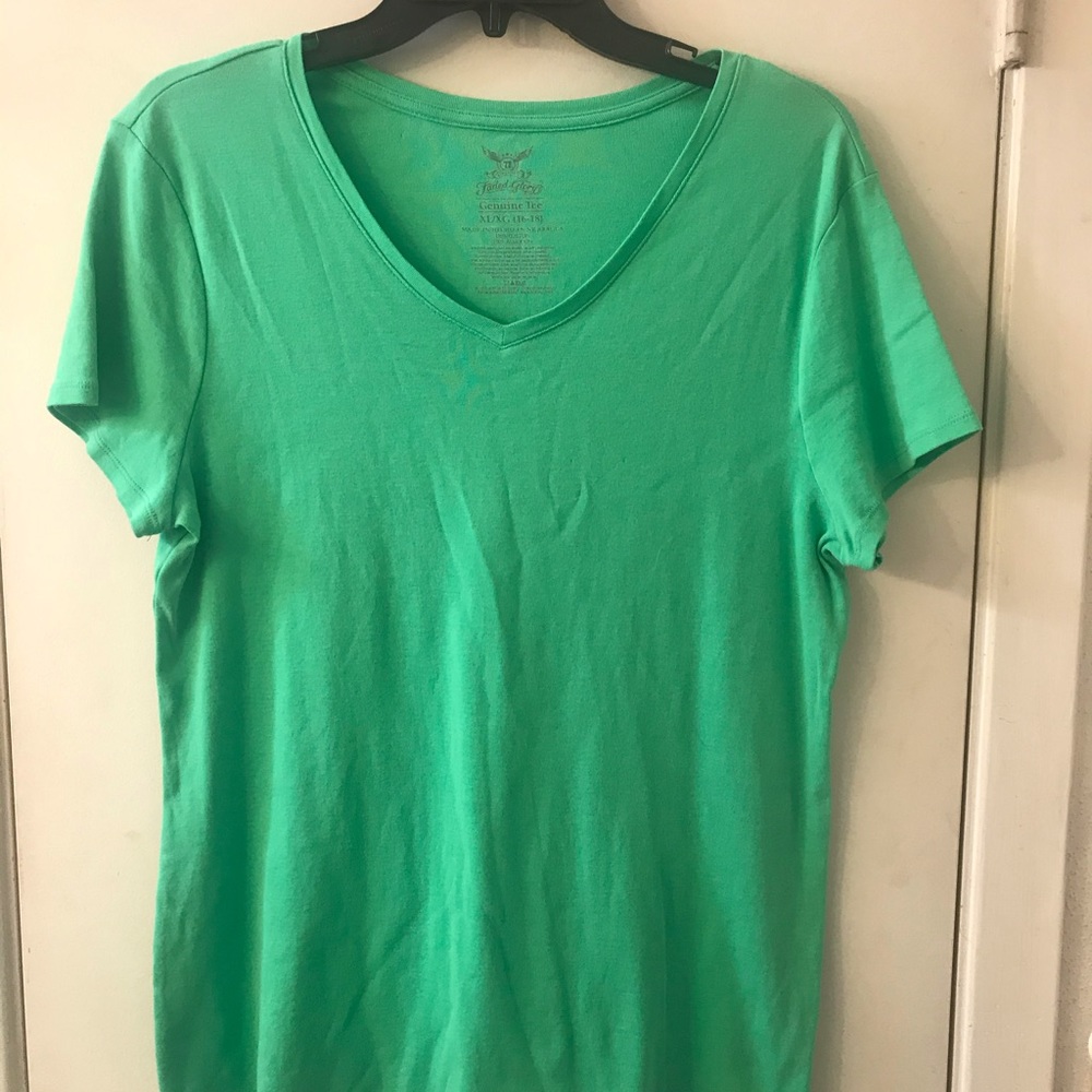 Tee Shirt
